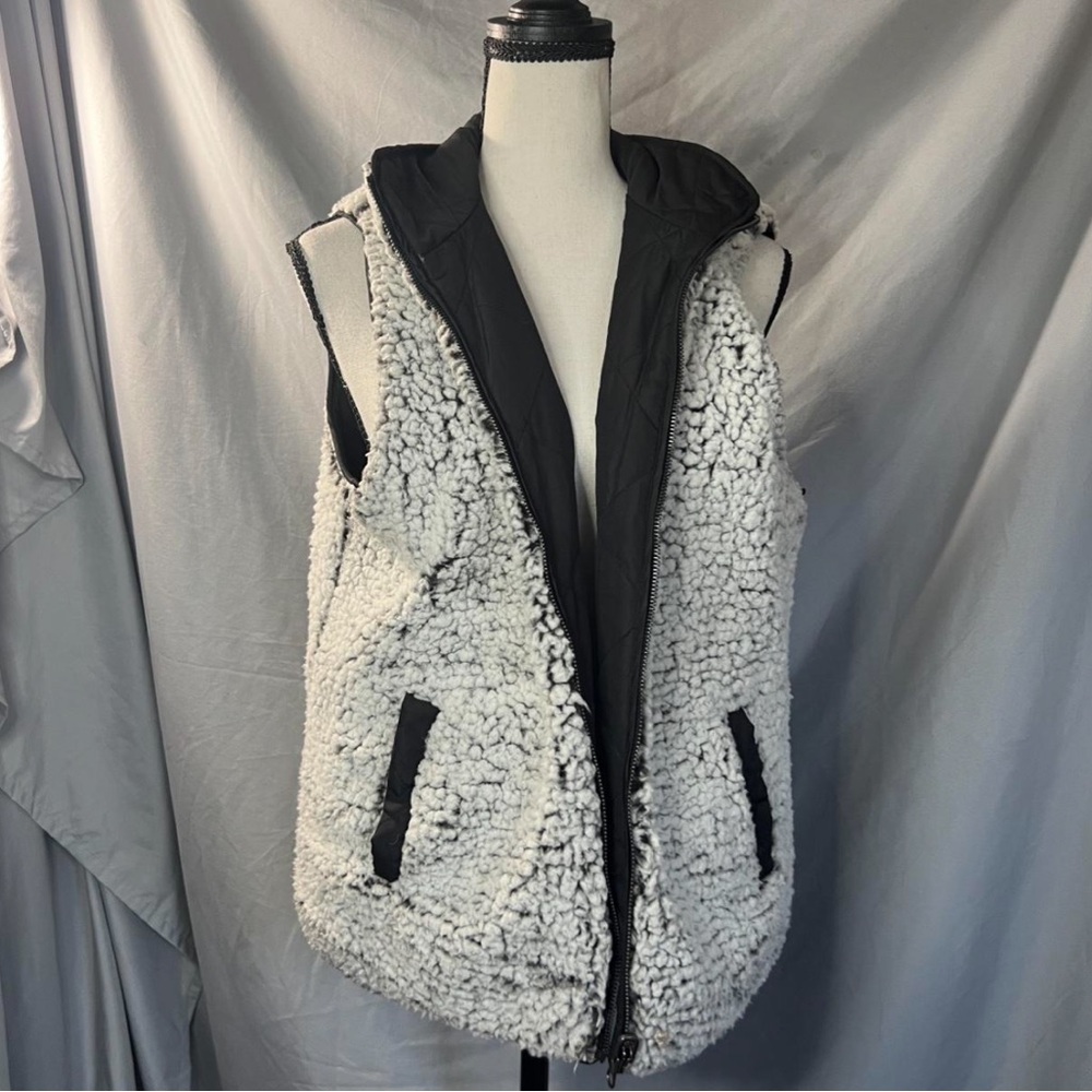 Reversible Sherpa Vest with Black Lining